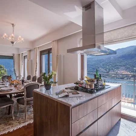 Sleeps 10 Pool Air Con Villa Moltrasio