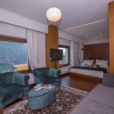 Villa Sleeps 10 Pool Air Con Moltrasio